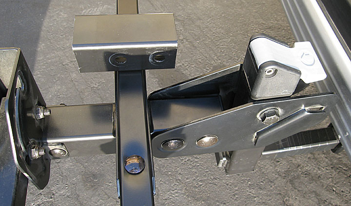 Thule 990 sales